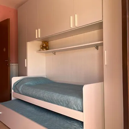 아파트 Bianchi &bianchi Casa Vacanza Laveno-mombello *